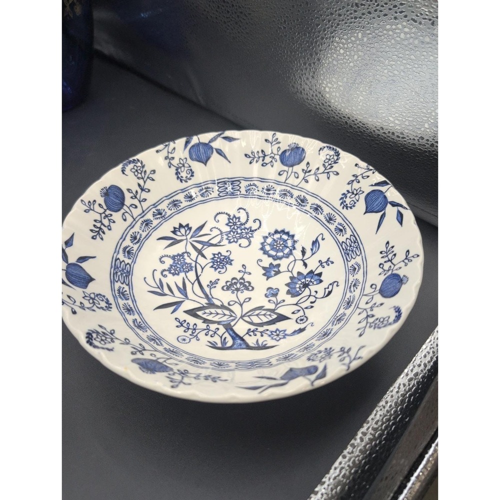 J&G Meakin England Blue Nordic ironstone 8.25" round serving bowl blue onion